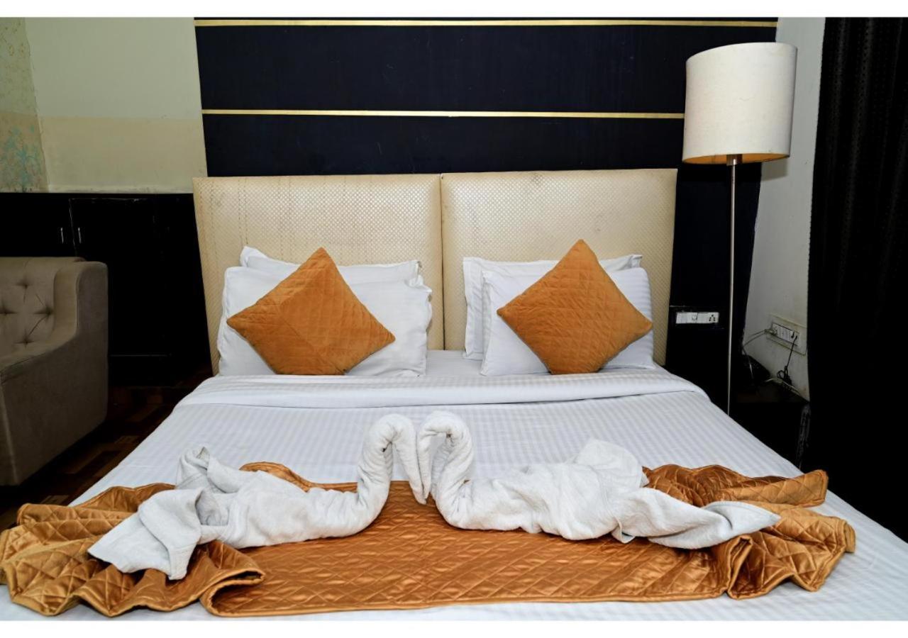 Krishna Pride Hotel 3*